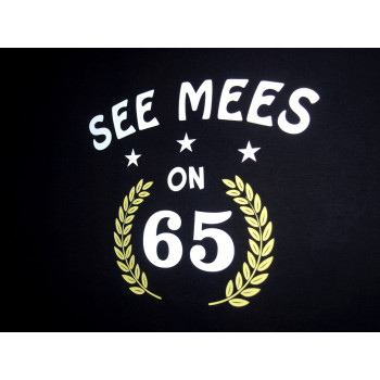 See mees on 40 Meeste T-särk